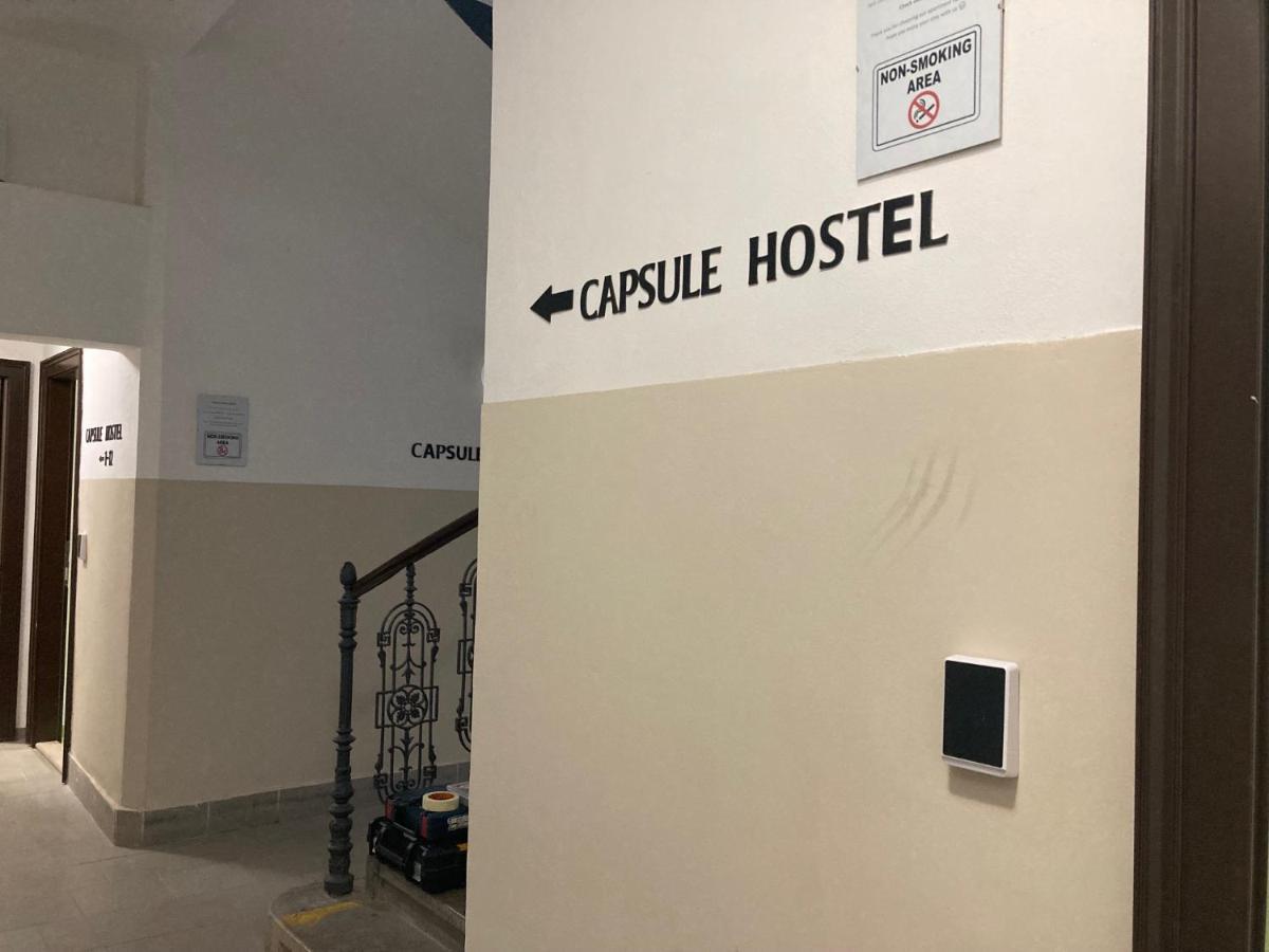 Capsule Hostel Zizkov Tower Prag Dış mekan fotoğraf