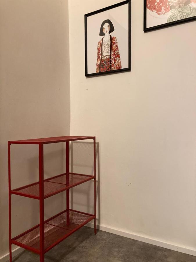 Capsule Hostel Zizkov Tower Prag Dış mekan fotoğraf