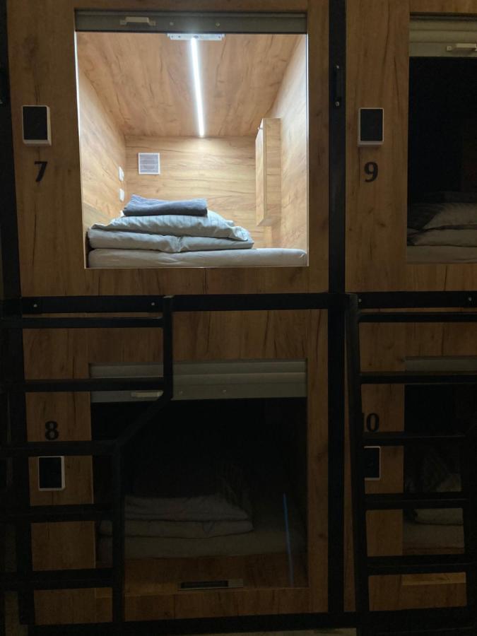 Capsule Hostel Zizkov Tower Prag Dış mekan fotoğraf